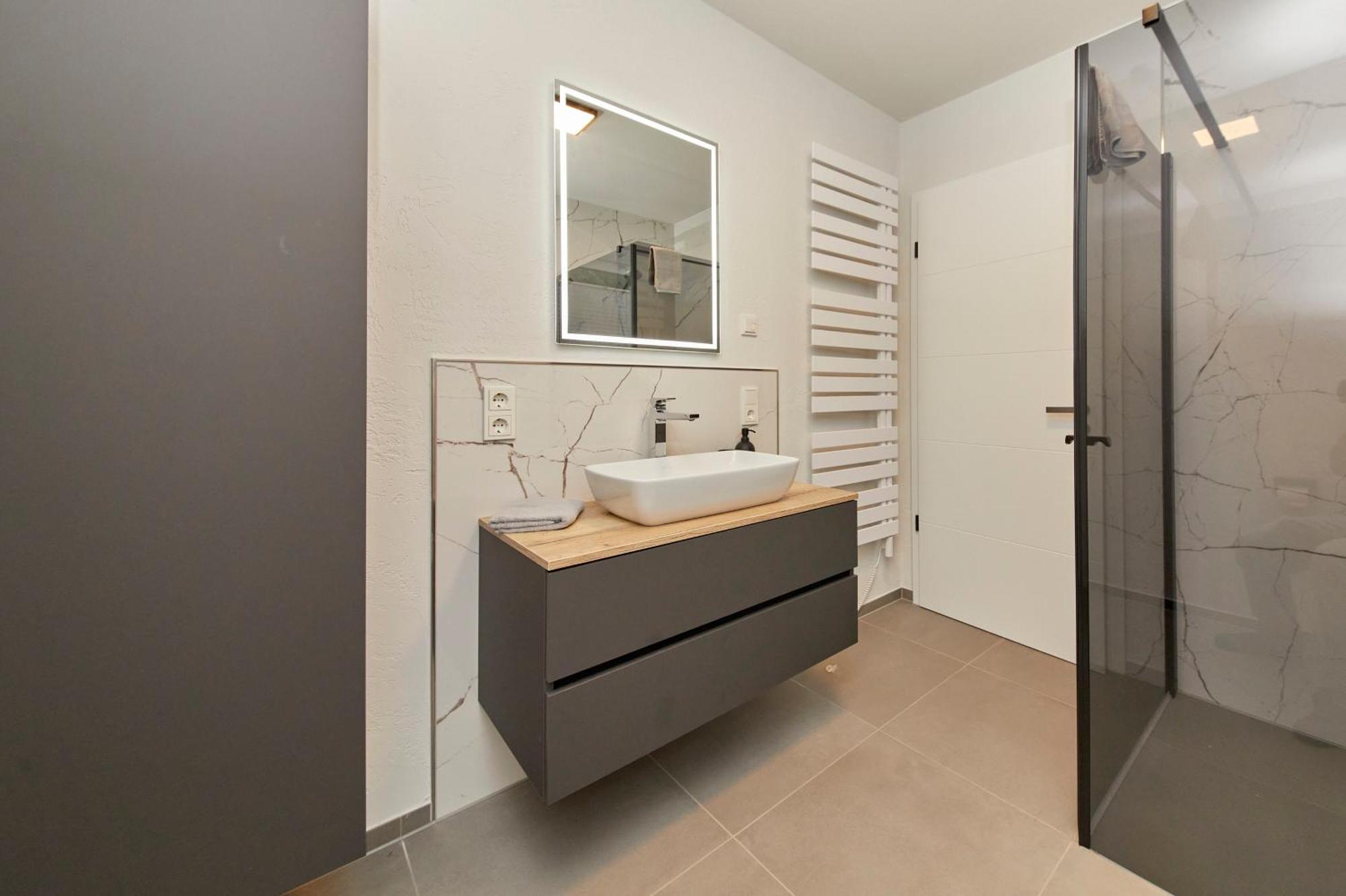 Mosel Panorama Apartment แบร์นคาสเทล-คืสท์ ภายนอก รูปภาพ
