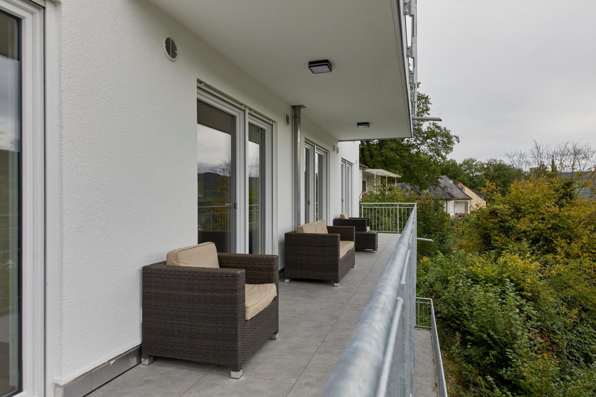 Mosel Panorama Apartment แบร์นคาสเทล-คืสท์ ภายนอก รูปภาพ